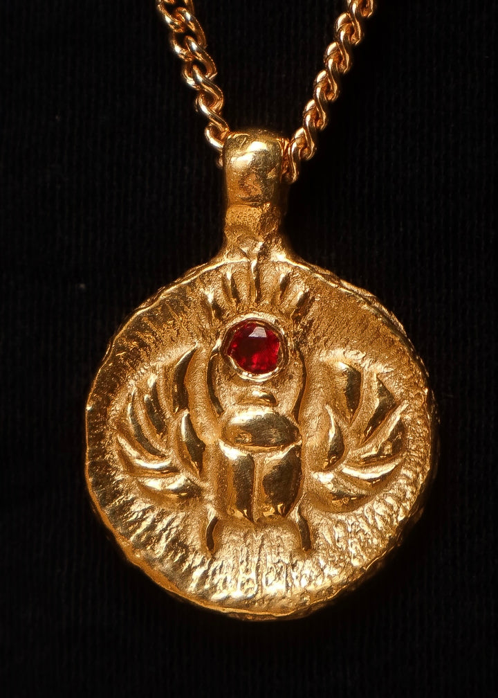 The beetle - gold & ruby