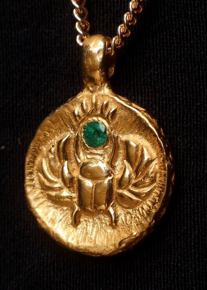The beetle - gold & emerald