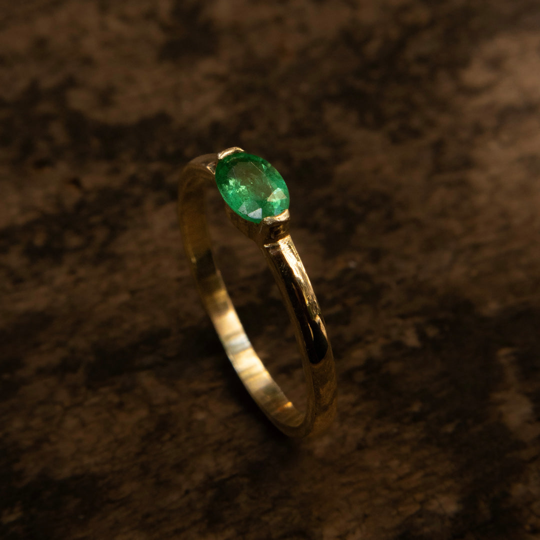 Classic emerald ring in 14k gold